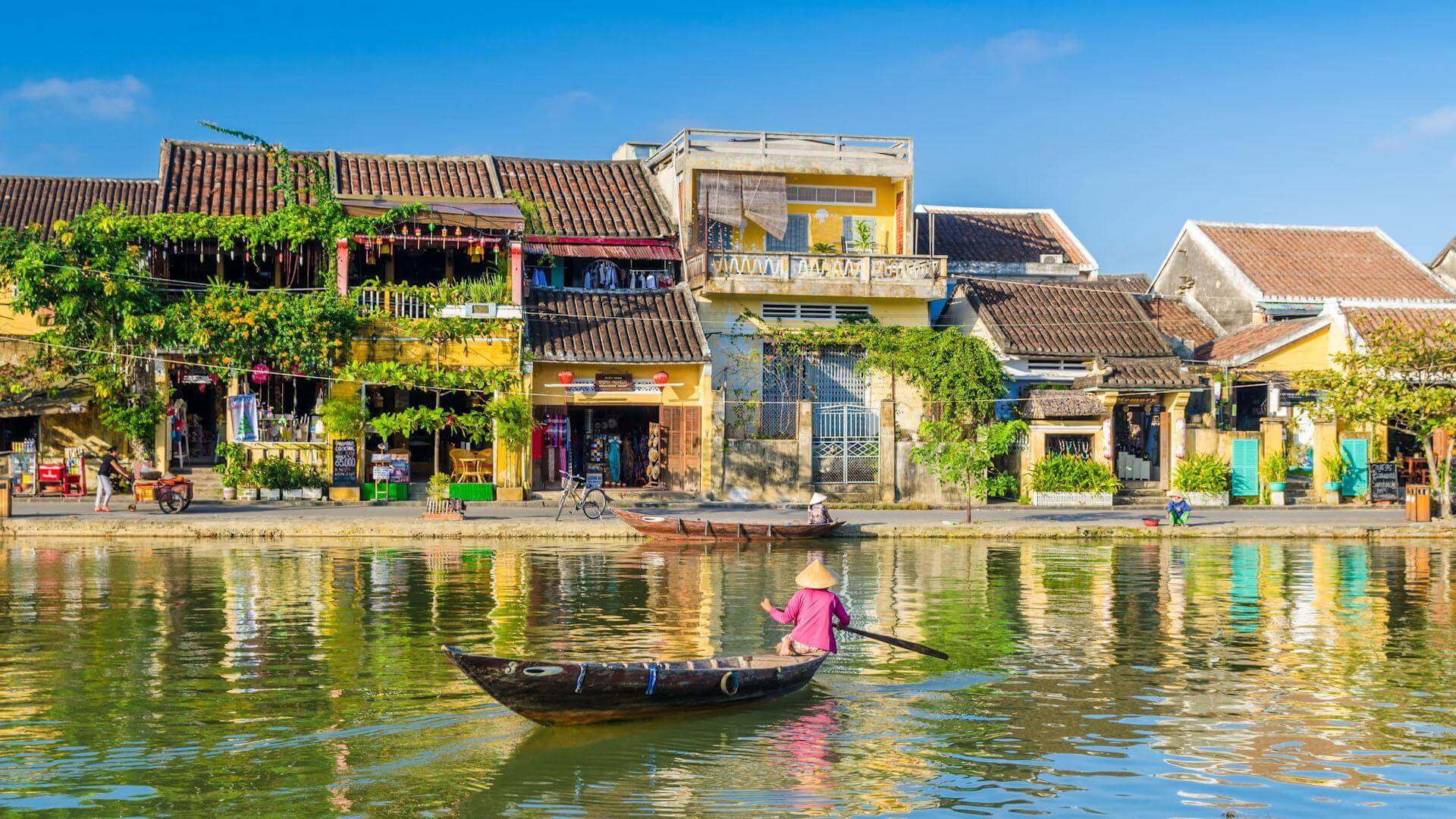 Viet Nam beautiful in traditional Tour