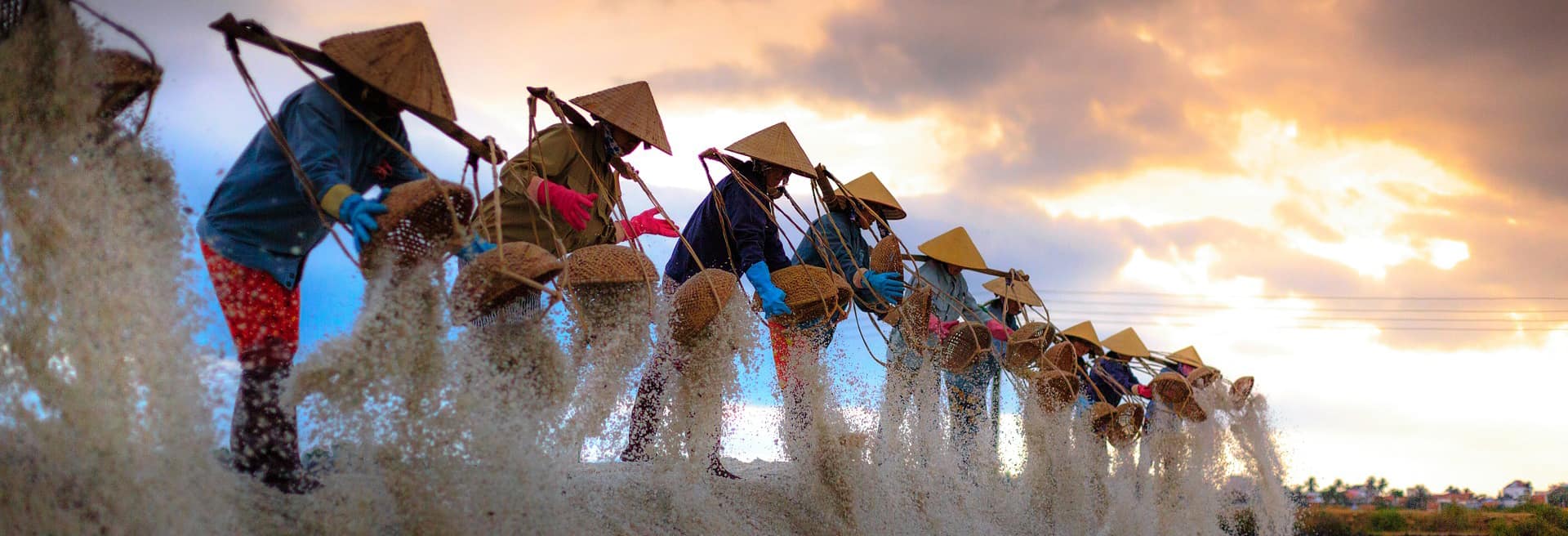 VIETNAM HIGHLIGHTS – 12 DAYS  (FROM 1099USD)